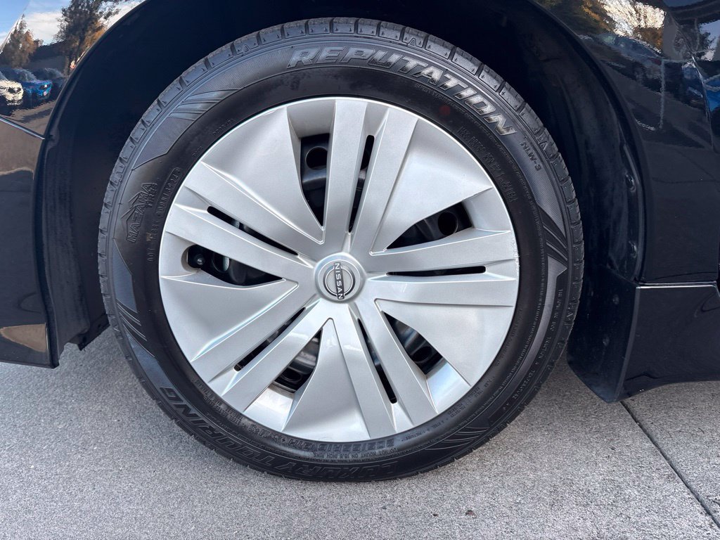 Used 2023 Nissan Leaf S FWD image 12