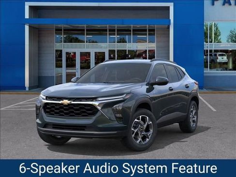 New 2026 Chevrolet Trax LT w/ Driver Confidence Package image 6