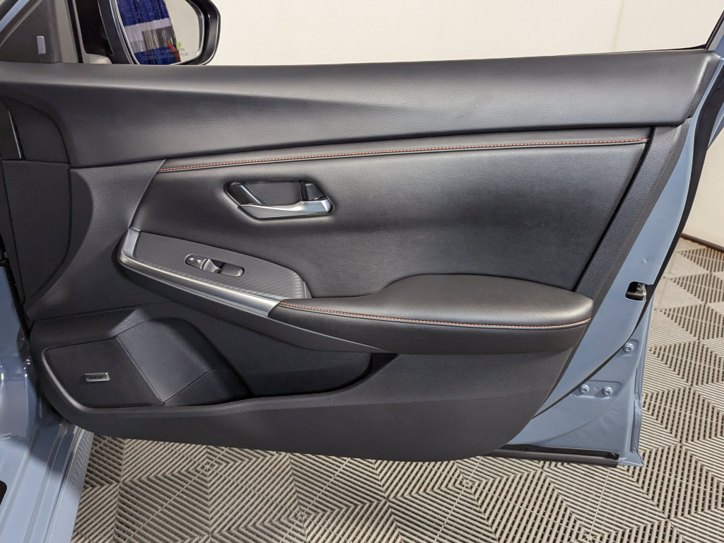 Used 2024 Nissan Sentra SR w/ SR Premium Package FWD image 33