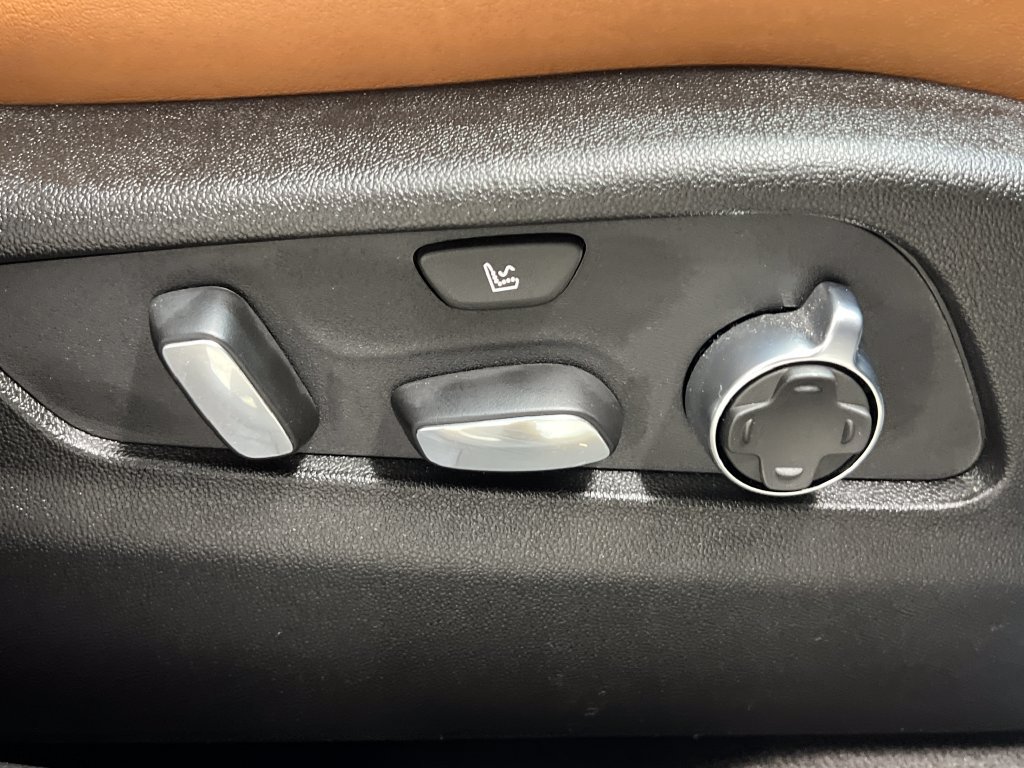 Used 2024 Cadillac XT4 Sport AWD/4WD image 43