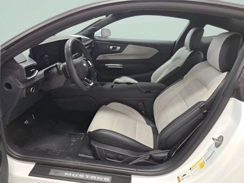 Used 2024 Ford Mustang GT Premium RWD image 20