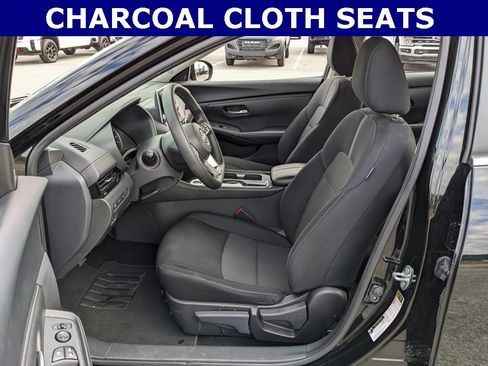 Used 2024 Nissan Sentra SV image 3