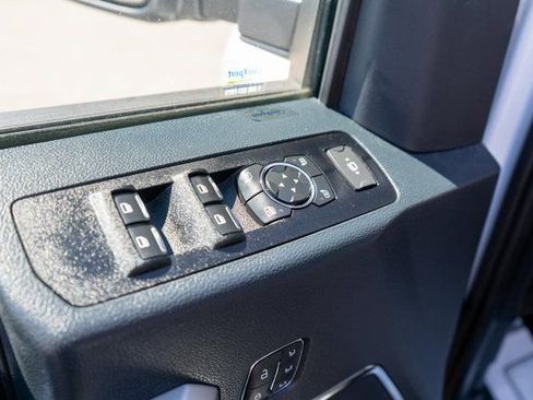 Used 2022 Ford F250 Lariat w/ Lariat Ultimate Package AWD/4WD image 19