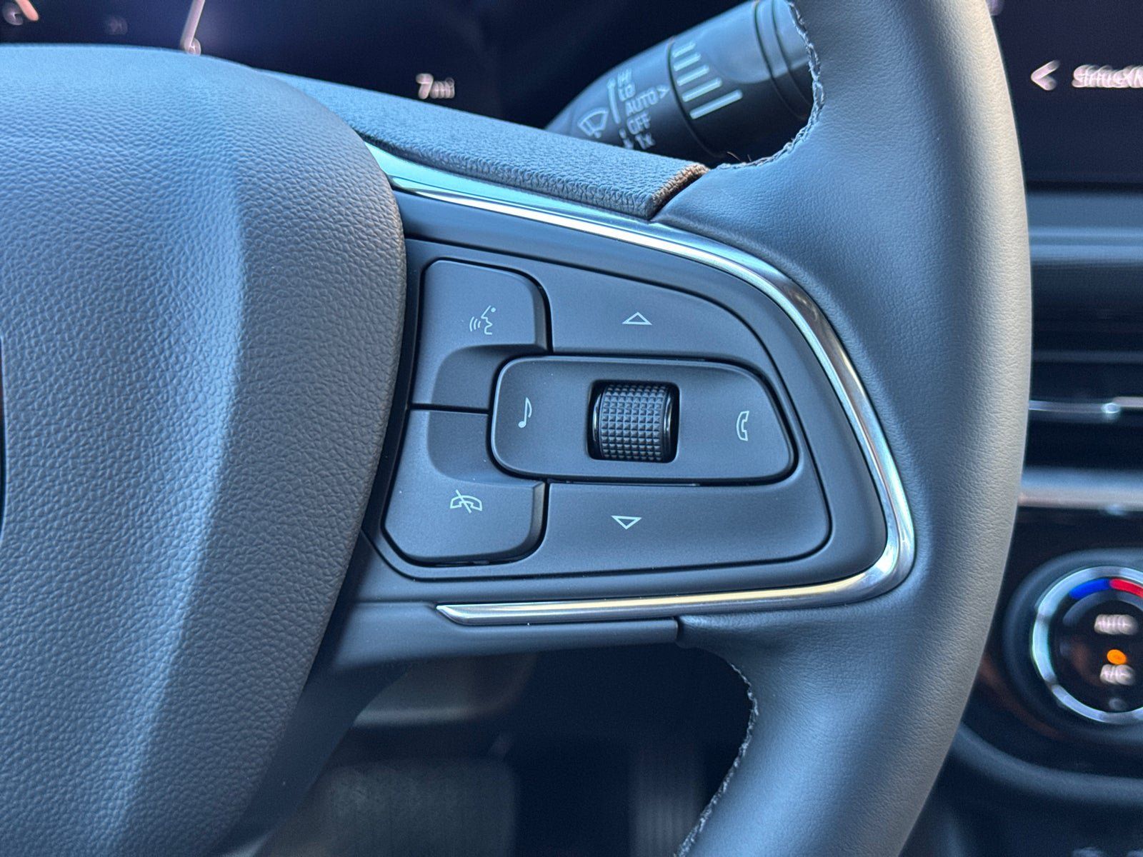 Used 2026 Buick Envista Sport Touring w/ Convenience I Package FWD image 27
