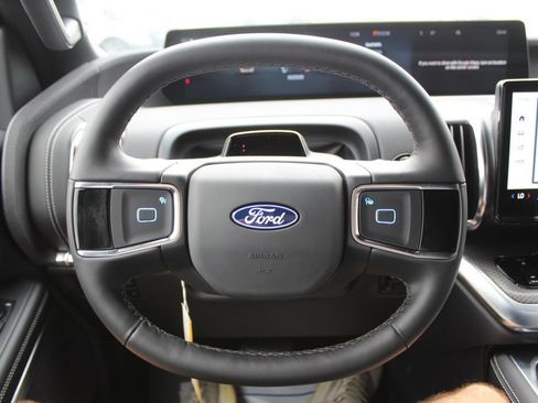 New 2027 Ford Expedition Max Platinum w/ Stealth Performance Package AWD/4WD image 24