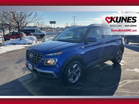 Used 2025 Hyundai Venue SEL image 9