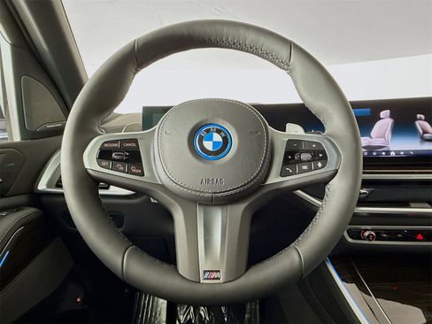 New 2026 BMW X5 xDrive50e w/ M Sport Package image 11