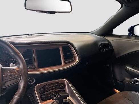 Used 2022 Dodge Challenger R/T w/ Plus Package image 23