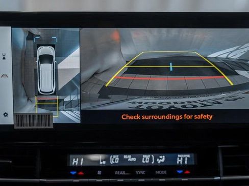 New 2026 Toyota Sienna Platinum image 46