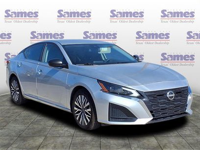 Used 2024 Nissan Altima 2.5 SV