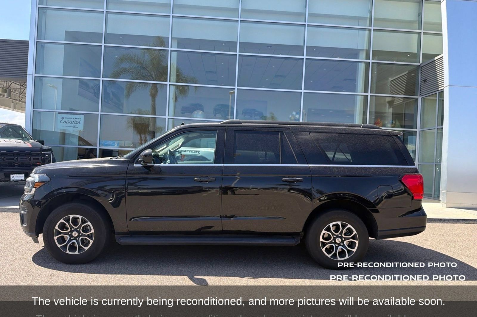 Used 2024 Ford Expedition Max XLT AWD/4WD image 9