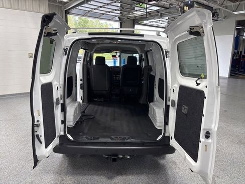 Used 2015 Chevrolet City Express LT w/ Technology Package image 24