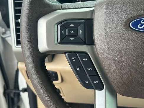 Certified 2020 Ford F150 Lariat RWD image 26