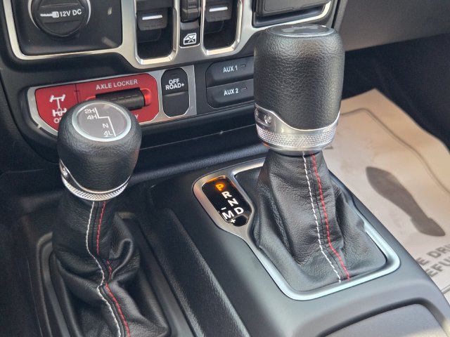Used 2026 Jeep Wrangler Unlimited Sport AWD/4WD image 11