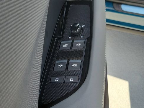New 2026 Audi Q3 quattro 2.0T AWD/4WD image 21