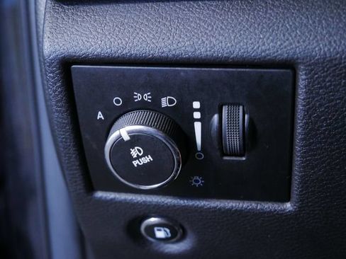 Used 2014 Jeep Grand Cherokee Overland AWD/4WD image 18