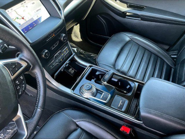 Used 2019 Ford Edge SEL w/ Equipment Group 201A FWD image 20