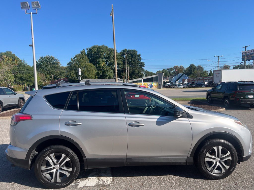 Used 2017 Toyota RAV4 LE w/ All Weather Liner Package AWD/4WD image 3