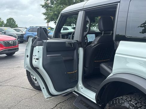 Used 2024 Ford Bronco Badlands AWD/4WD image 27