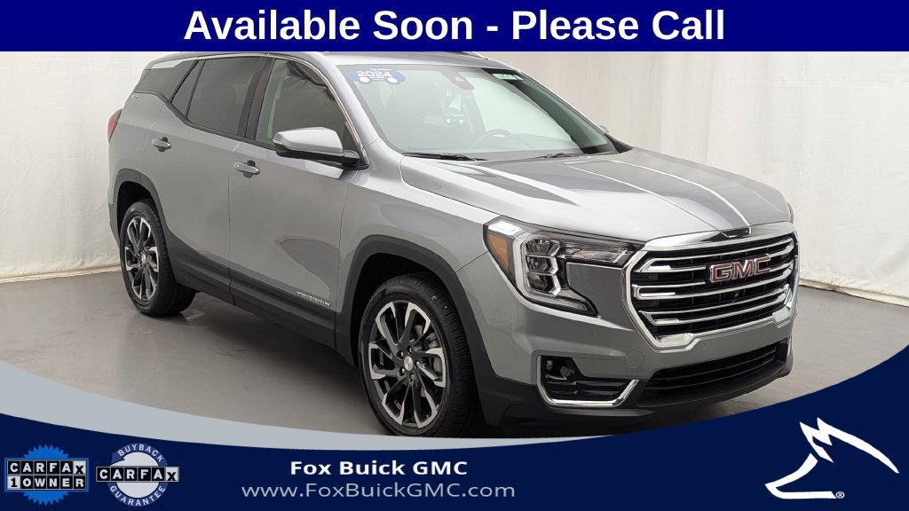 Used 2024 GMC Terrain SLT w/ Infotainment Package II AWD/4WD image 3