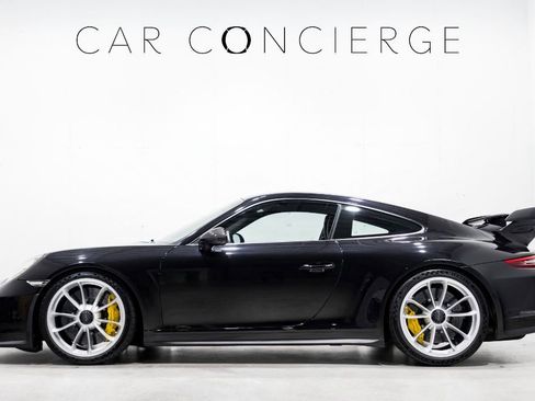 Used 2019 Porsche 911 GT3 RWD image 8
