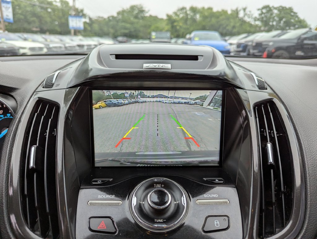 Used 2015 Ford Escape Titanium AWD/4WD image 22