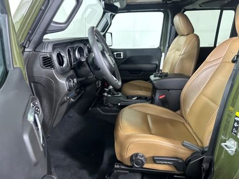 Used 2023 Jeep Wrangler Unlimited Sahara image 10