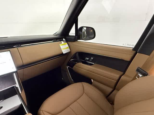 New 2026 Land Rover Range Rover Long Wheelbase Autobiography AWD/4WD image 18