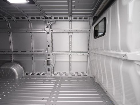 New 2026 RAM ProMaster 2500 w/ Convenience Group FWD image 32