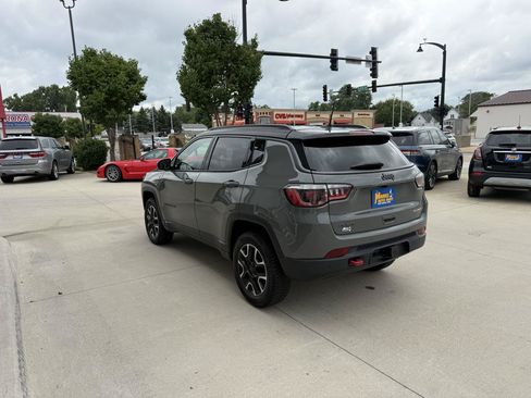 Used 2020 Jeep Compass Trailhawk w/ Cold Weather Group AWD/4WD image 4