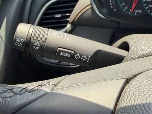 Used 2019 Chevrolet Trax LT w/ LT Convenience Package FWD image 23