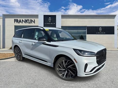 New 2025 Lincoln Aviator Black Label w/ Jet Appearance Package AWD/4WD image 1