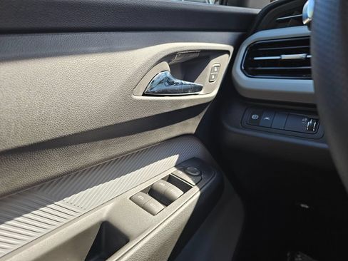 New 2027 Chevrolet Bolt LT FWD image 33