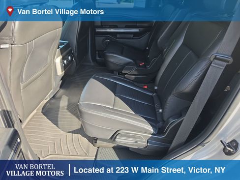 Used 2021 Ford Expedition XLT AWD/4WD image 25