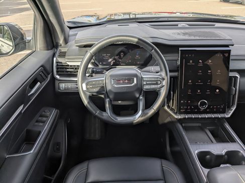 Used 2024 GMC Acadia Elevation image 18