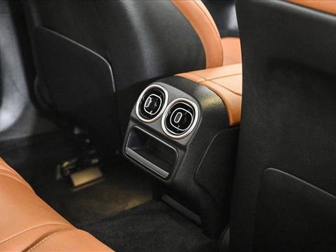 New 2026 Mercedes-Benz C 300 4MATIC Sedan image 19