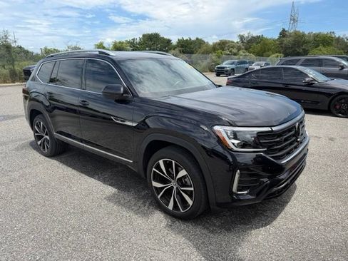 Used 2024 Volkswagen Atlas SEL Premium R-Line AWD/4WD image 2