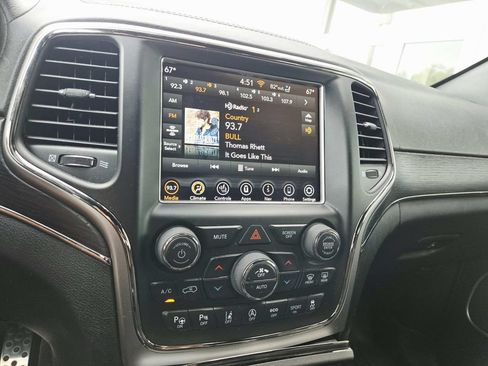 Used 2018 Jeep Grand Cherokee High Altitude AWD/4WD image 22