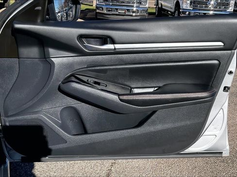Used 2024 Nissan Altima 2.5 SR image 21