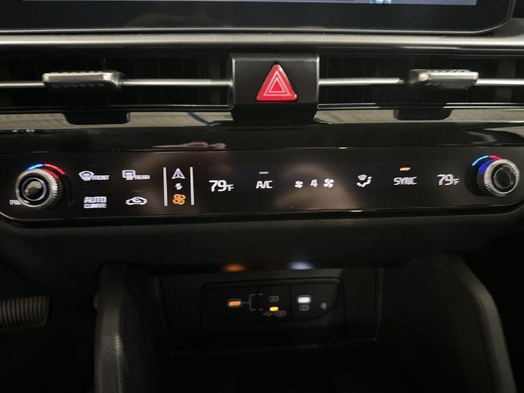 New 2026 Kia Sportage SX FWD image 17
