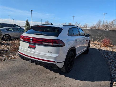 Certified 2025 Volkswagen Atlas Cross Sport SEL R-Line image 5