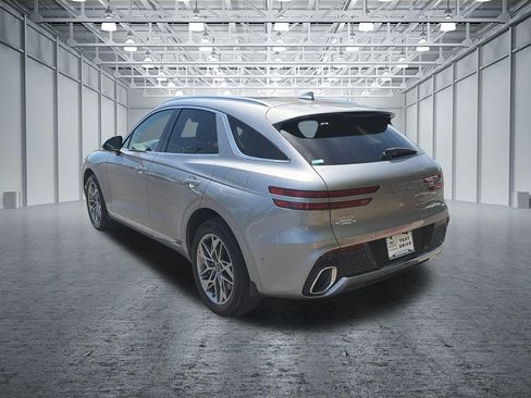 Used 2023 Genesis GV70 2.5T w/ Advanced Package AWD/4WD image 5