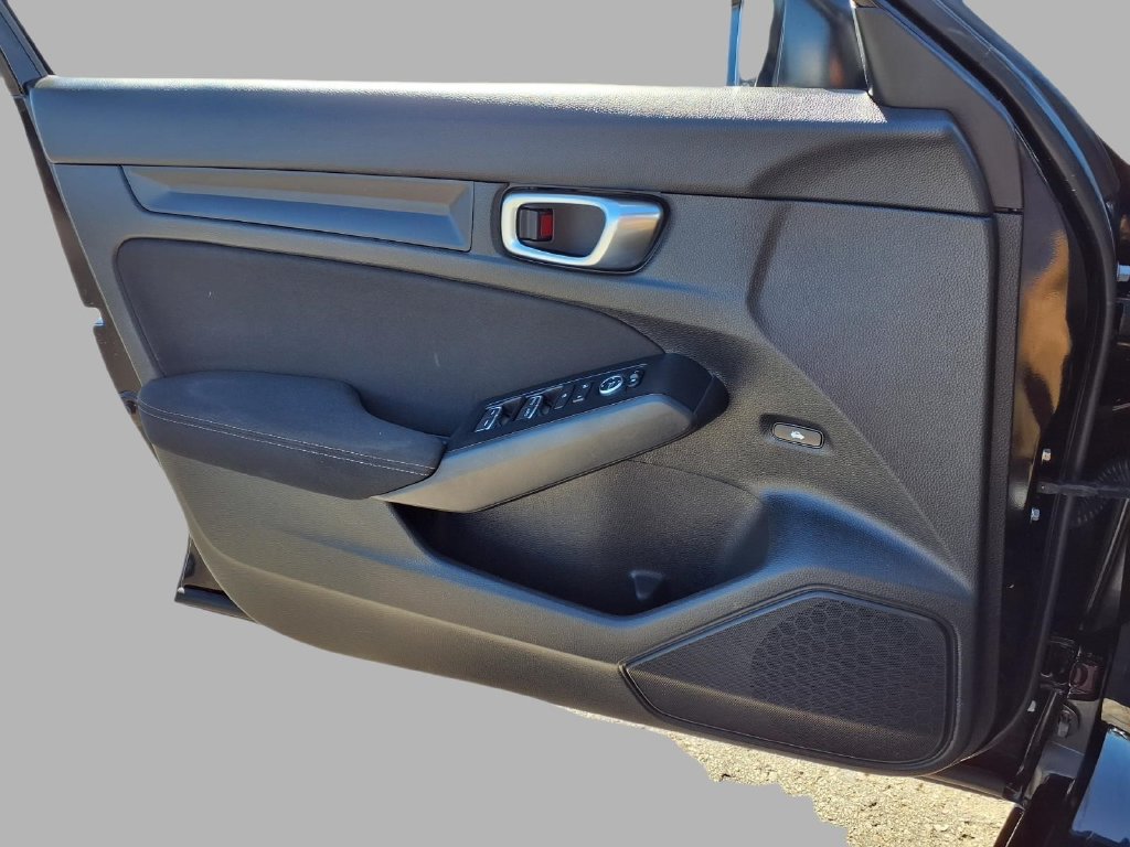 Used 2025 Honda Civic Sport image 19