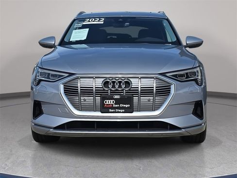 Certified 2022 Audi e-tron Premium image 8