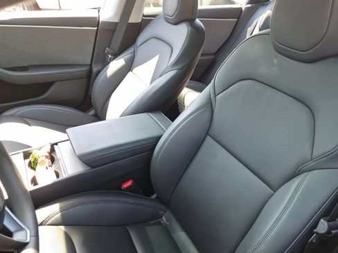 Used 2025 Tesla Model 3 Long Range RWD image 11