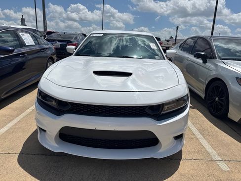 Used 2020 Dodge Charger Scat Pack w/ Dynamics Package RWD image 2