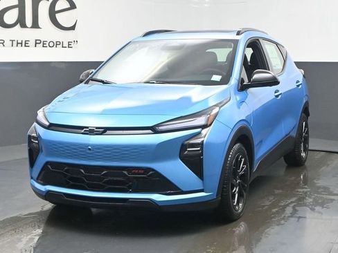 New 2027 Chevrolet Bolt RS w/ Technology Package FWD image 7