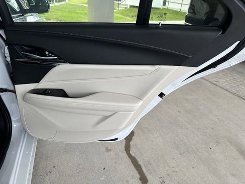 New 2025 Cadillac CT4 Premium Luxury image 28