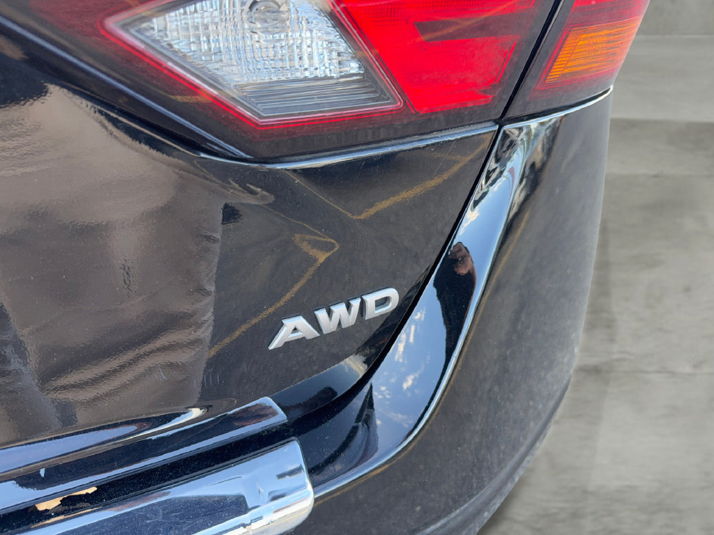 Used 2023 Nissan Altima 2.5 SL AWD/4WD image 10