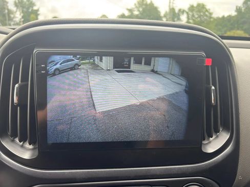 Used 2015 GMC Canyon SL RWD image 14